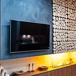 Appartamento Looktatry Tatra Stone House Z Jacuzzi *