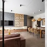 Looktatry Tatra Stone House Z Jacuzzi Appartamento *
