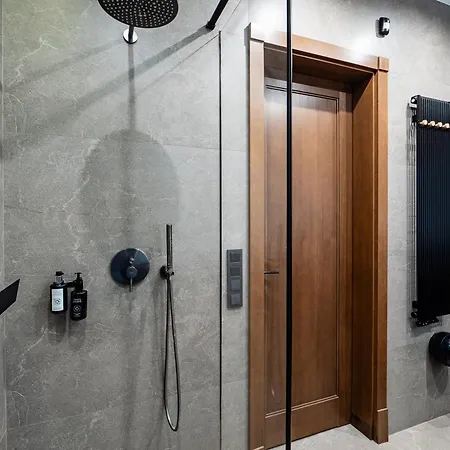 Looktatry Tatra Stone House Z Jacuzzi كوشتيليسكا